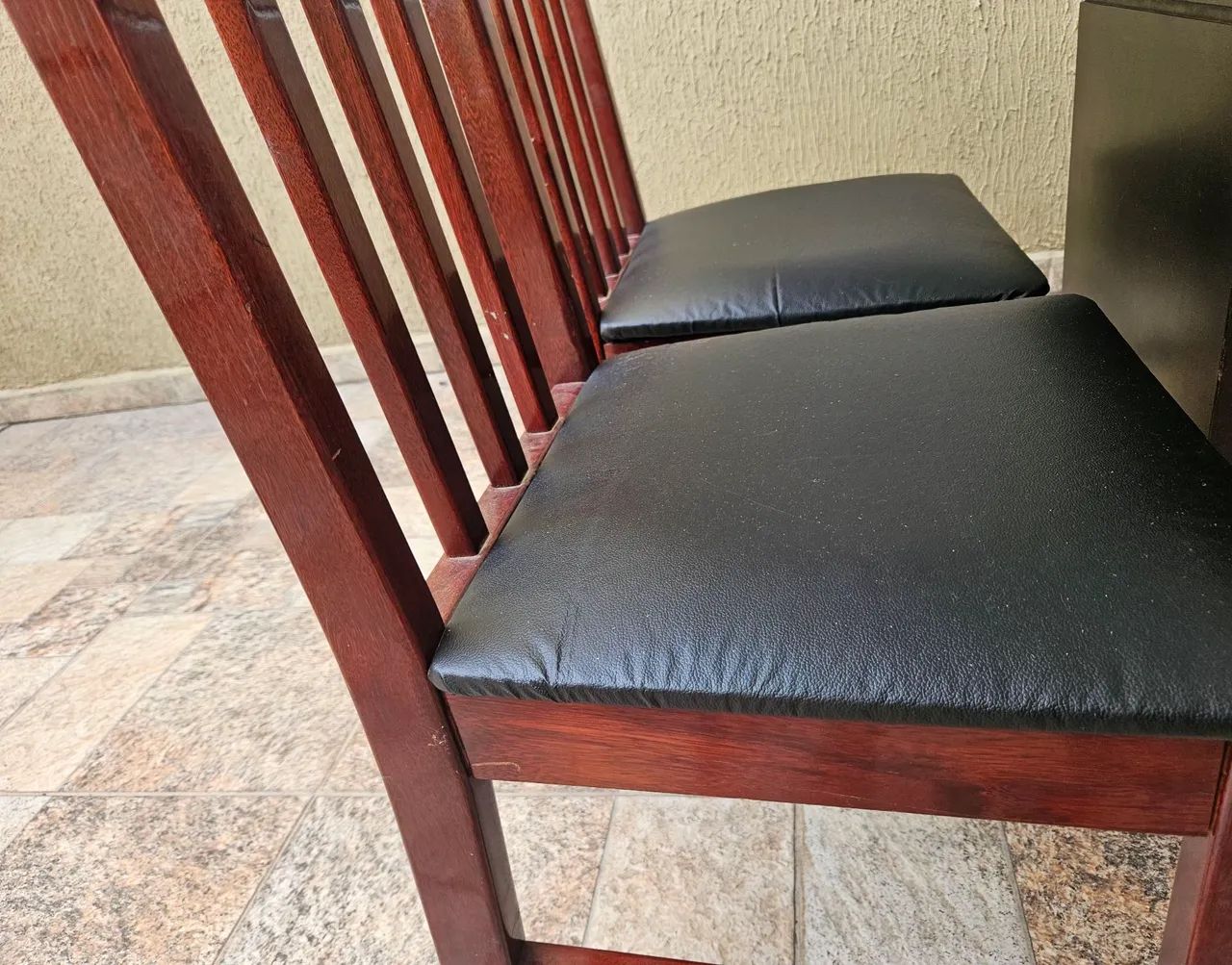 Mesa de vidro, com 4 cadeiras, Entrego também!! - Foto 4