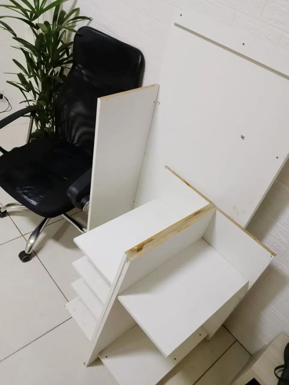 Cadeira executiva e Mesa para escritório - Foto 5