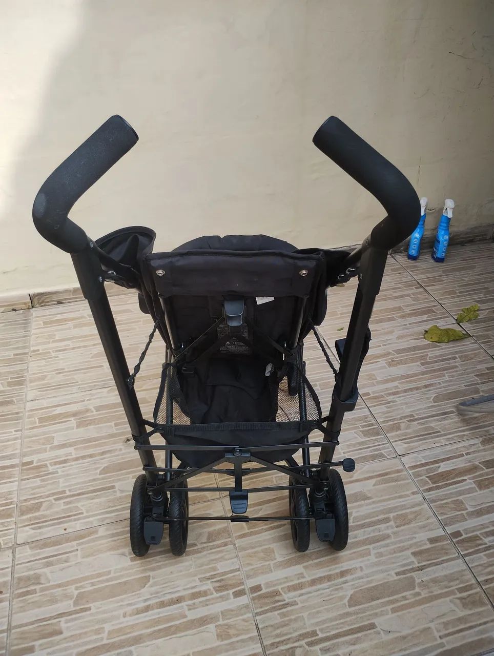 Carrinho de bebê Chicco Liteway (modelo "guarda-chuva") - Foto 3