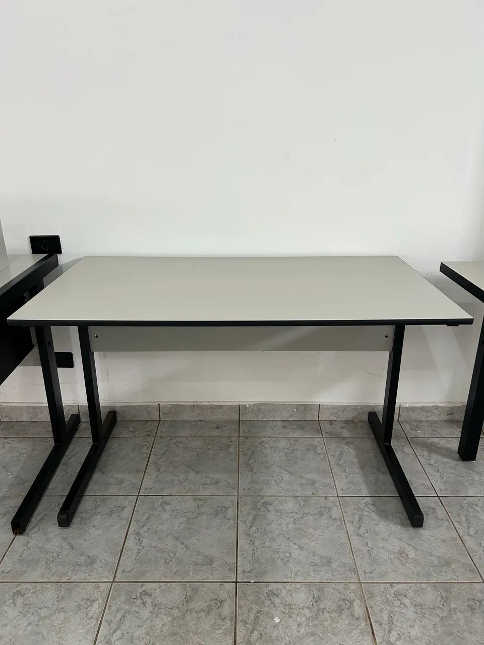Mesa Retangular Cinza 1,20x0,67m ? Escritório - Foto 2