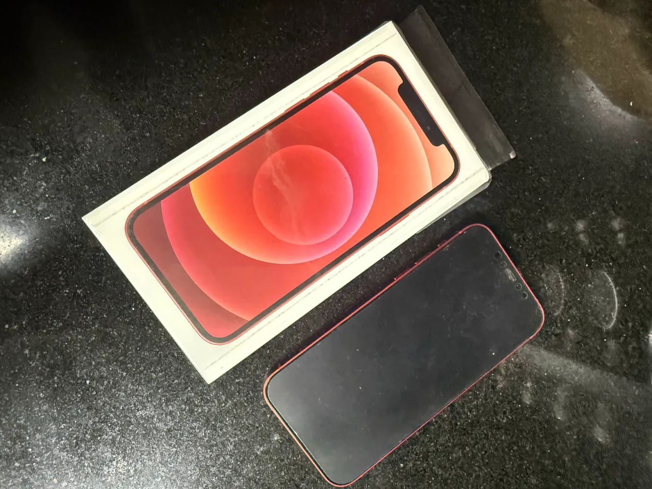iPhone 12 Red 128gb , impecável todo original com caixa