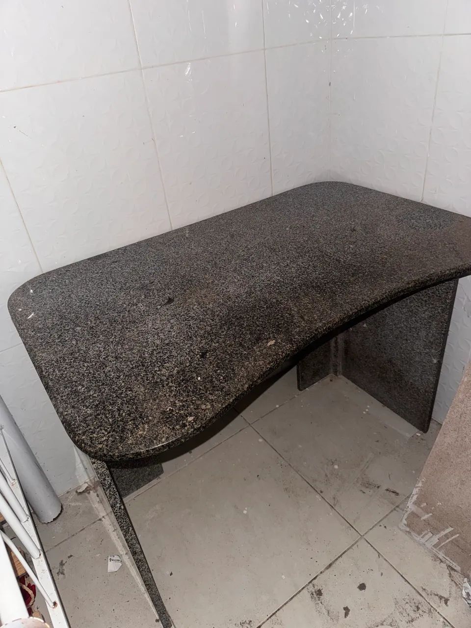 Escrivaninha / mesa de granito