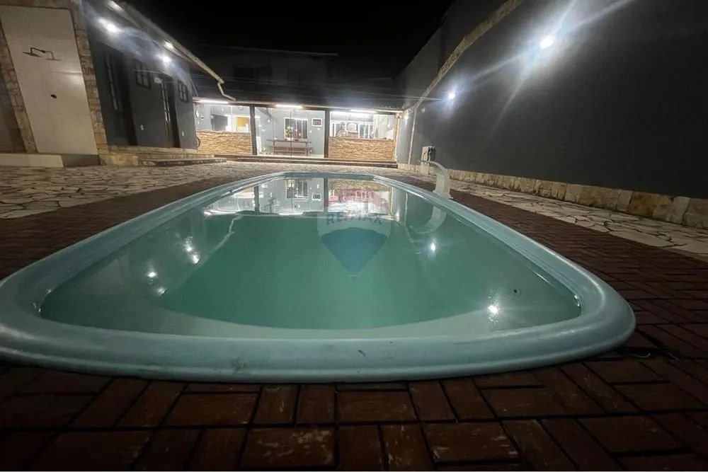 Mude Hoje! Casa porteira fechada a 100m da Praia em Itaipuaçu