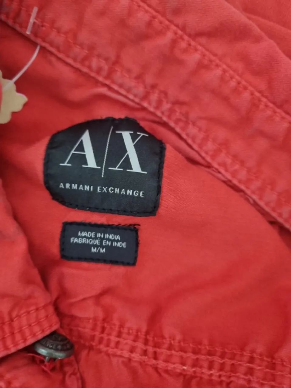 Camisa manga longa drapeada Armani Exchange vermelha - Foto 4