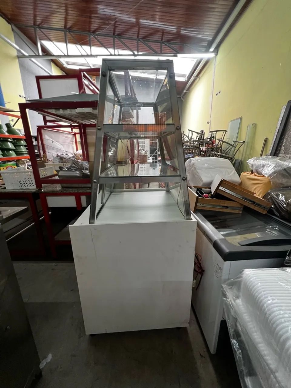 Vitrine expositora - armário porta de vidro  - Foto 4