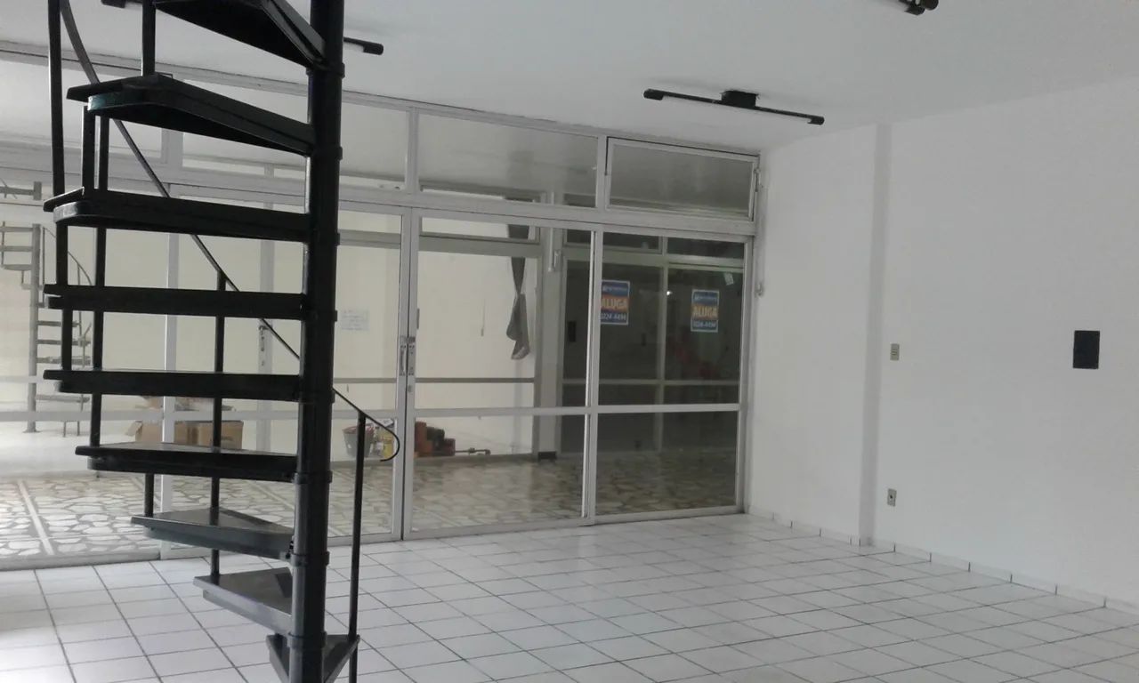 Loja e Sobreloja Comercial em Florianópolis 