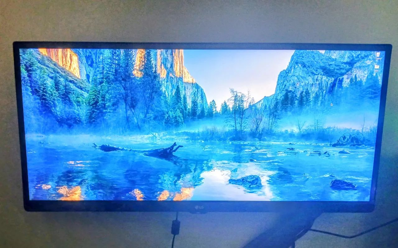 Monitor LG 25 polegadas Ultrawide 21:9