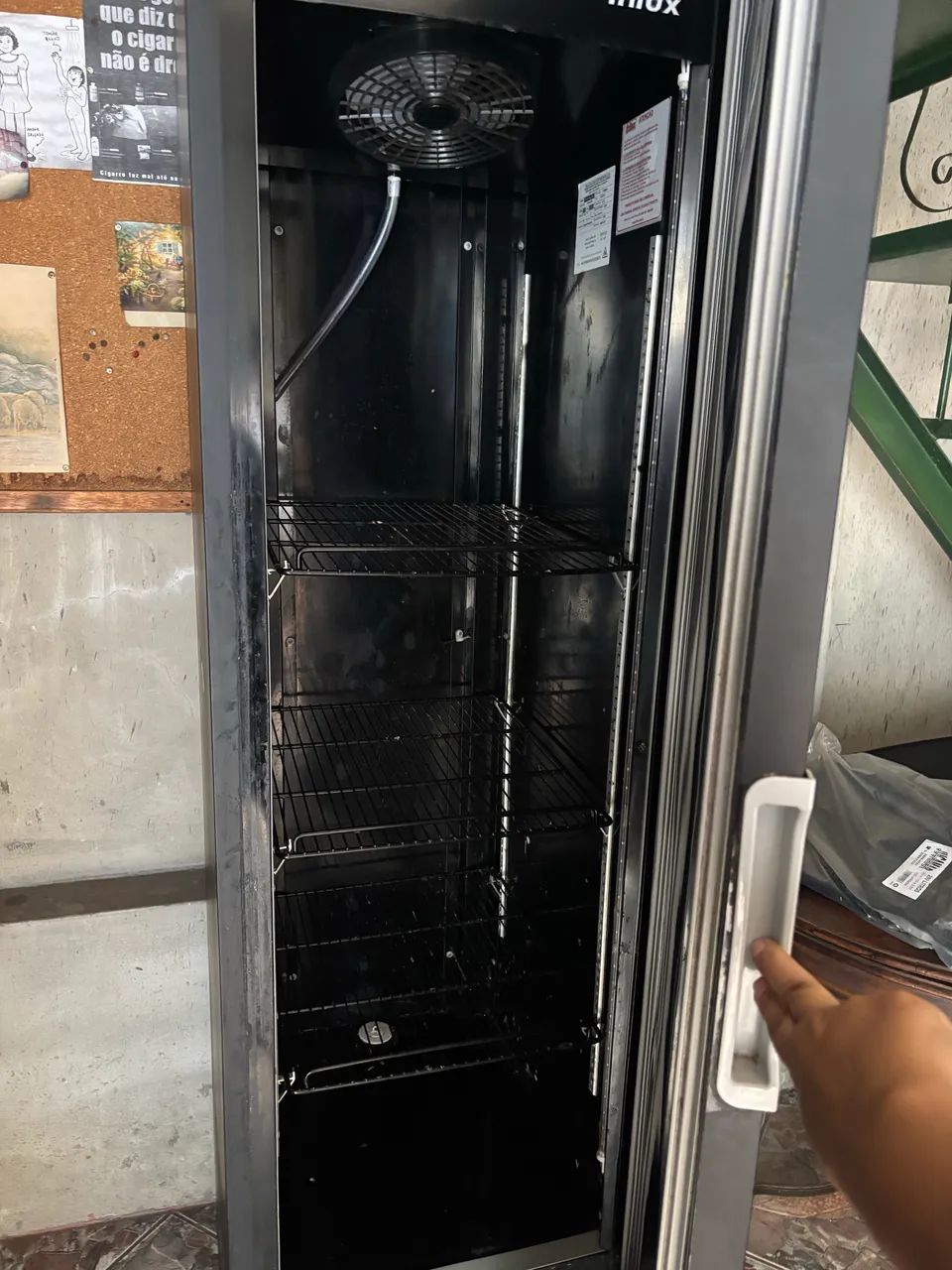 Geladeira 300 litros, 220v, envelopada