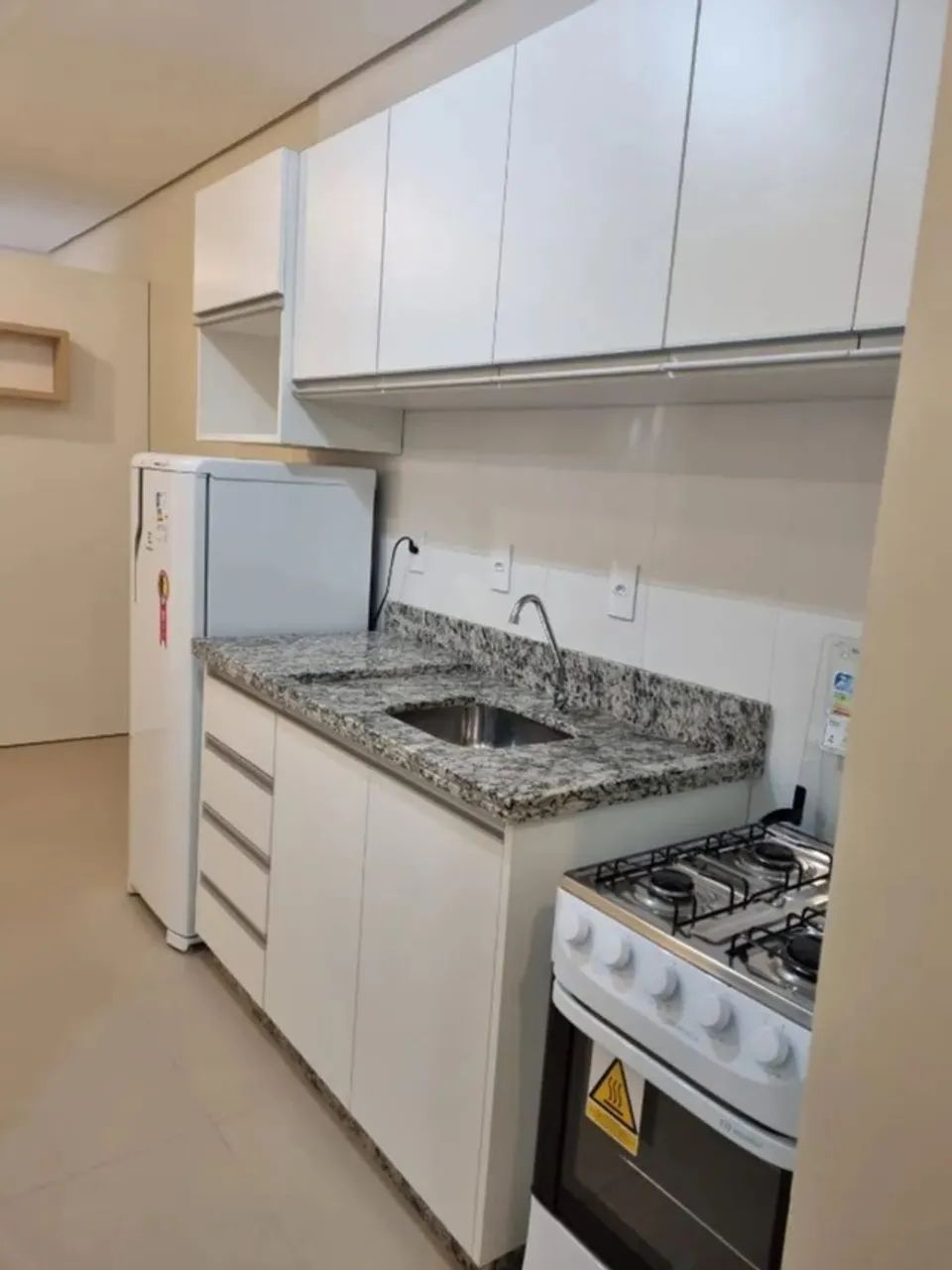ALUGO STUDIOS/LOFT/KITNET/APTO próximo a UFSC no Pantanal - Excelente localização!  - Foto 2
