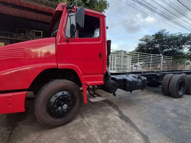 MB L-1620