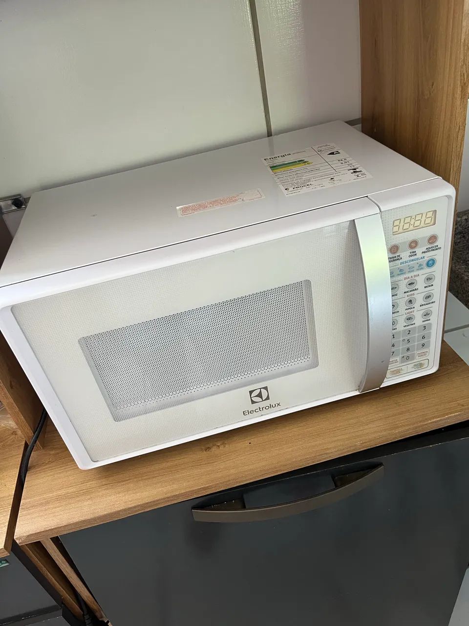 Microondas Electrolux 20L