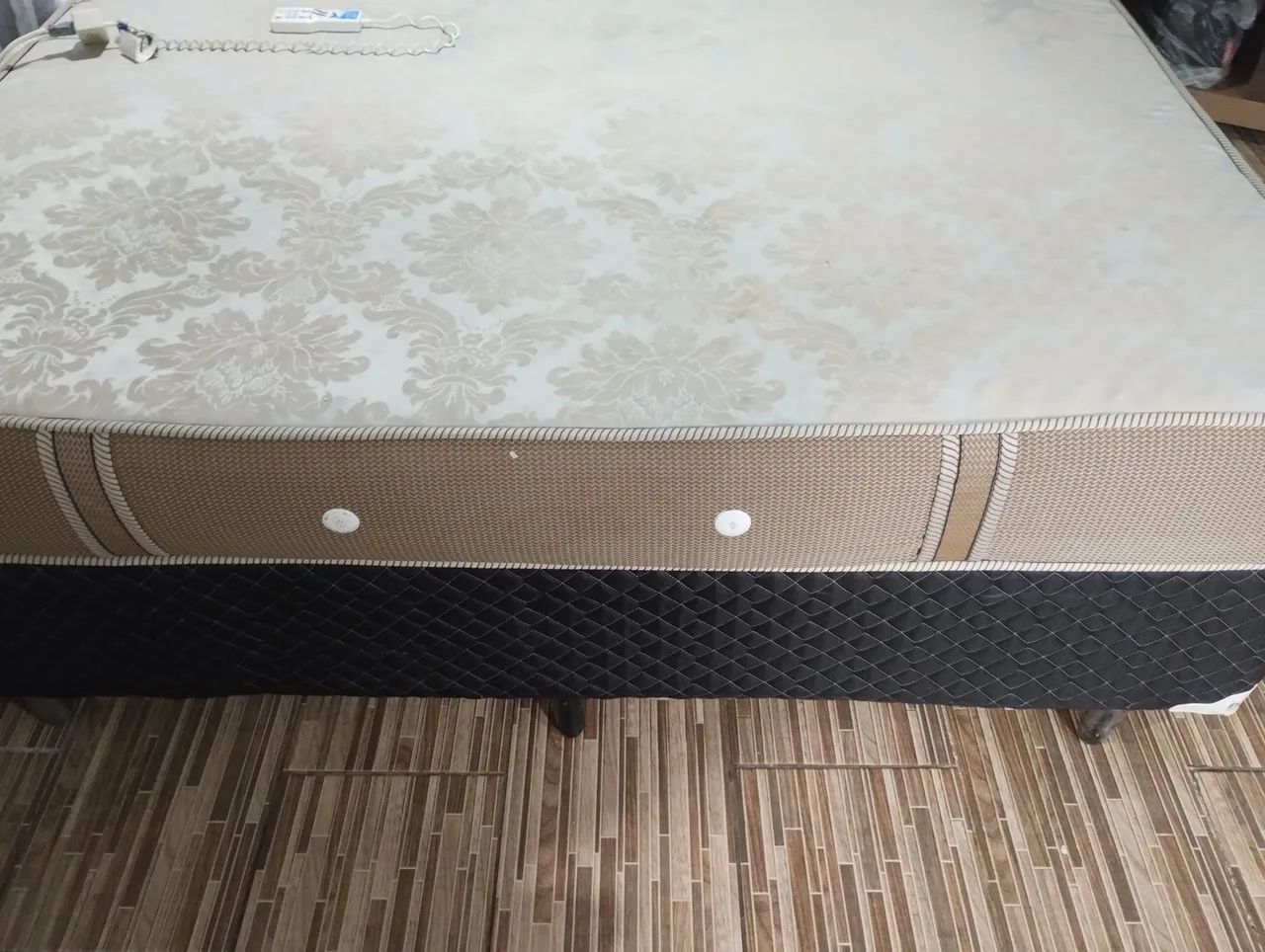 Venda de cama casal com sistema de massagem  - Foto 2