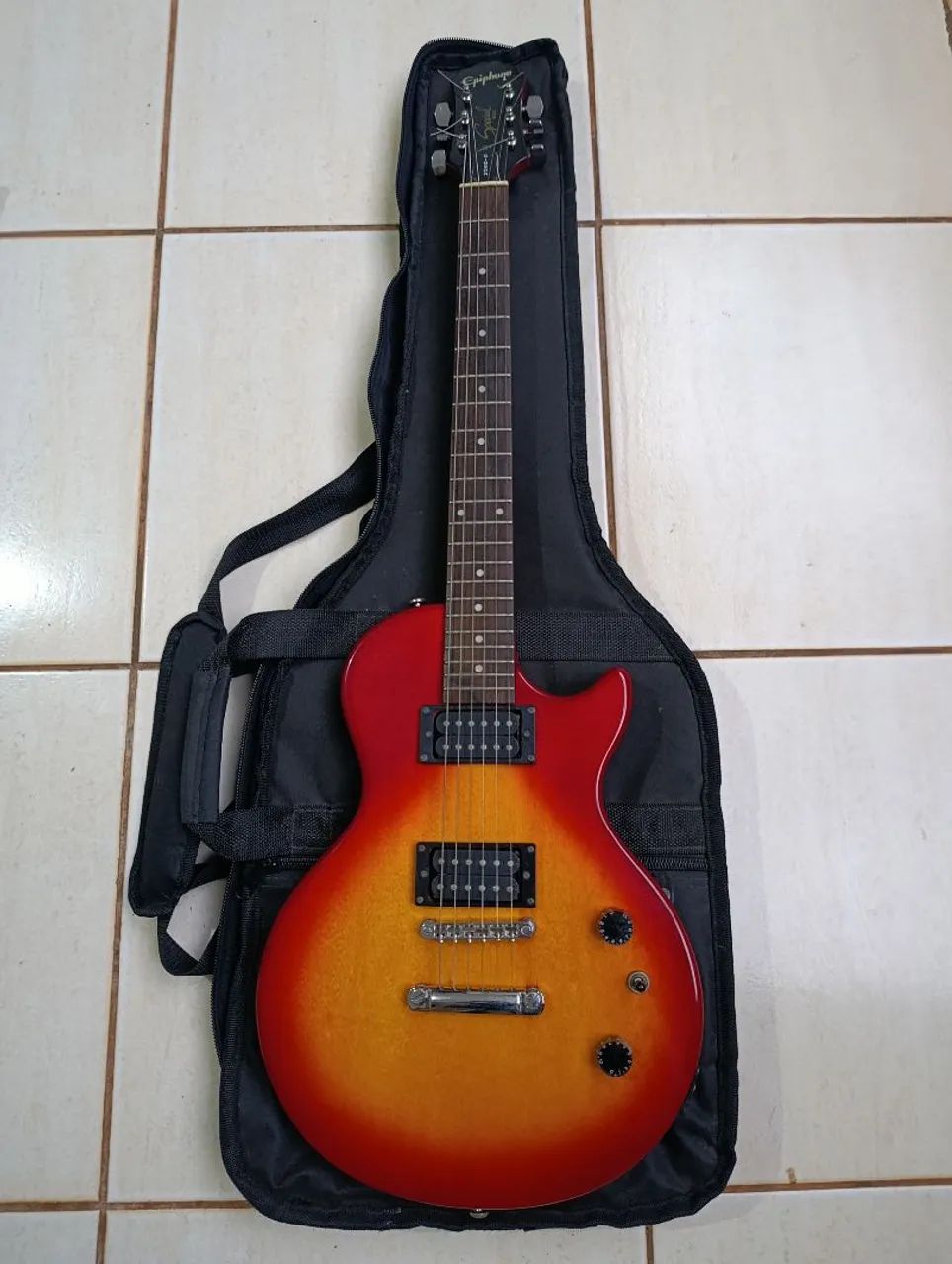Guitarra Epiphone/Gibson C/Bag Special Model - Foto 3