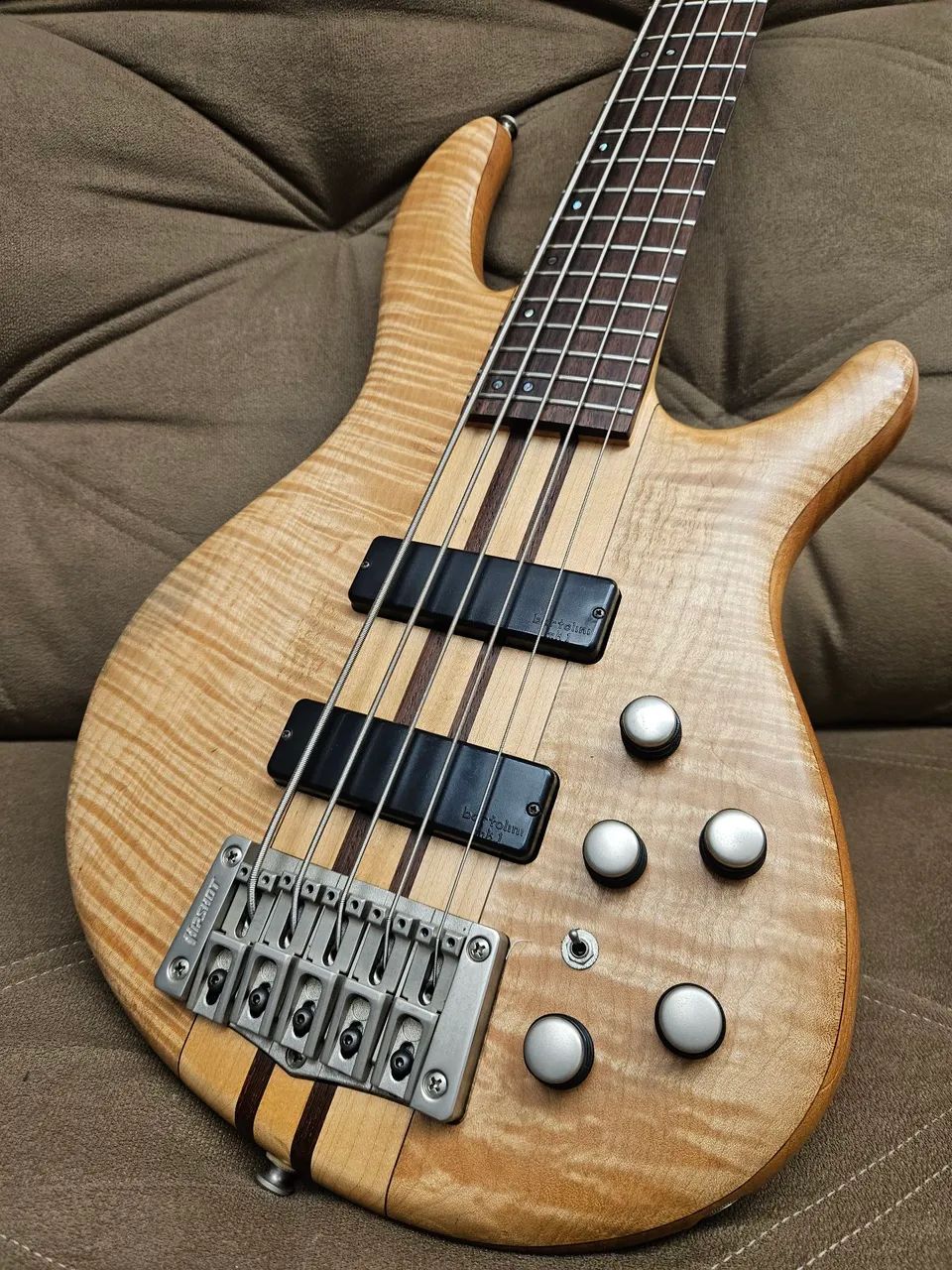 Contrabaixo Cort A5 . warwick, Fender, Music Man - Instrumentos