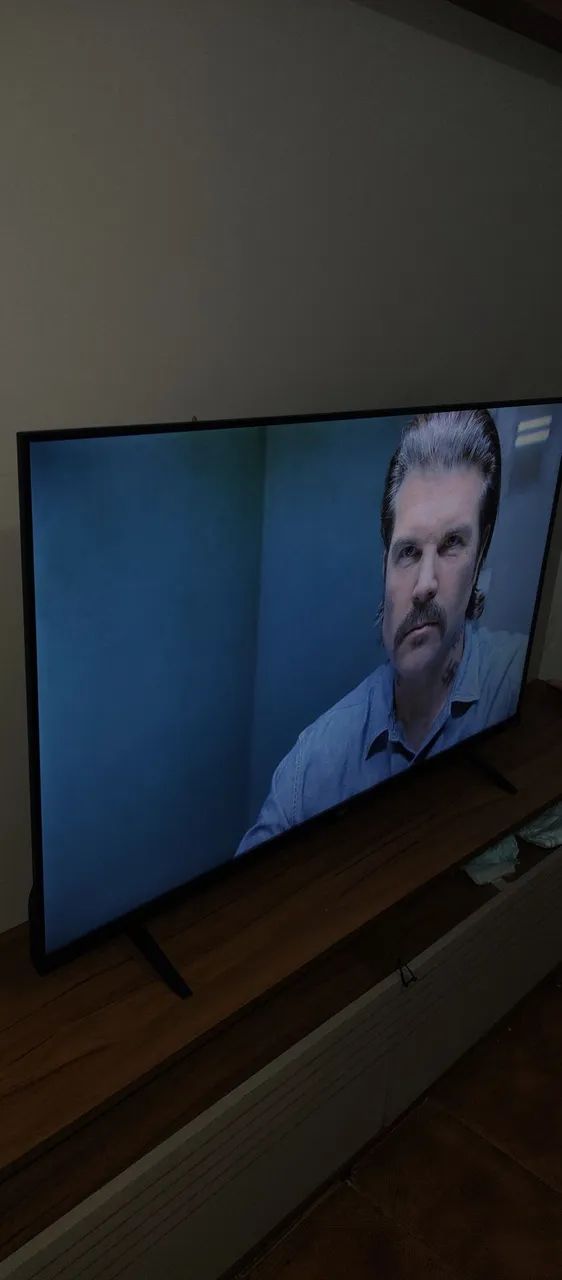 Televisão 43 polegadas nova