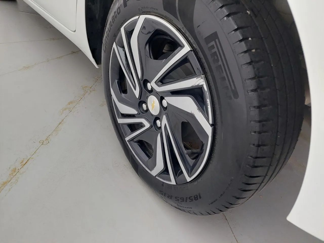 Chevrolet Onix Hatch 1.0 12V Flex Mec. 4P, foto 12 de 18