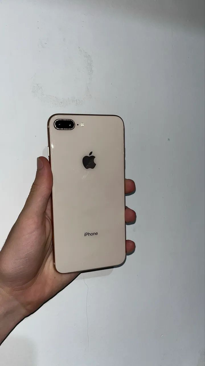 iPhone 8 Plus 