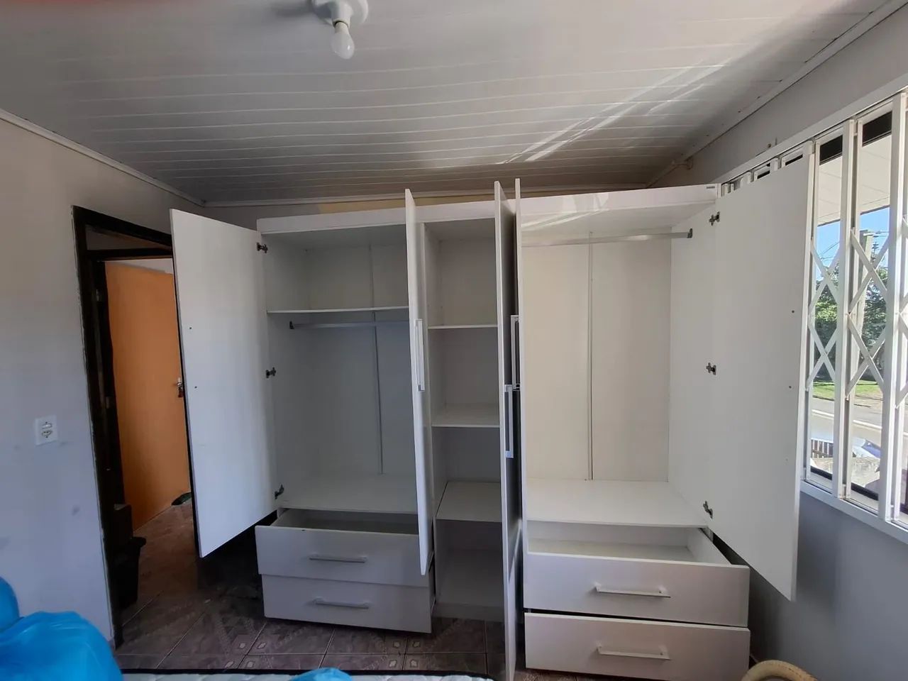 Guarda roupas branco 2,22m x 2,14m - Foto 3
