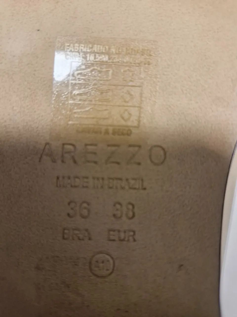 sapato mocassim da Arezzo dourado - Foto 3