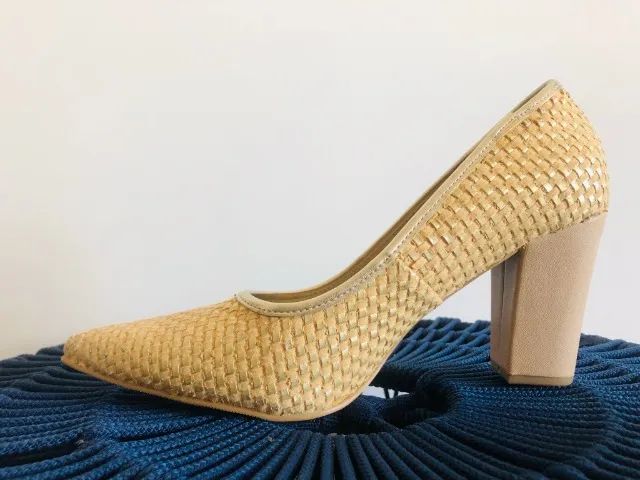SAPATO BEGE ELEGANTE (No 39) - Foto 2