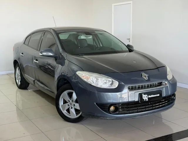 Renault Fluence Sed. Dynamique 2.0 16V Flex Aut. 2014 - Foto 2