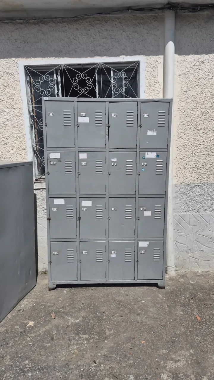 Armário guarda volume 