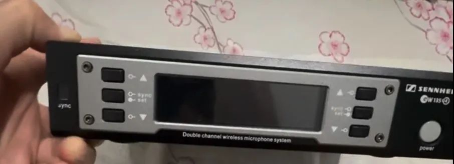 Microfone Sennheiser EW 135G4 Duplo Sem Fio De Mao - Foto 2