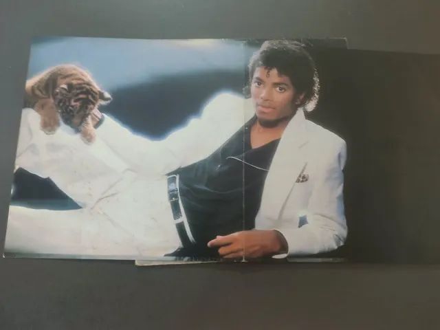 Vinil Michael Jackson - Thriller (1982) - Original com Pôster e Letras - Foto 2