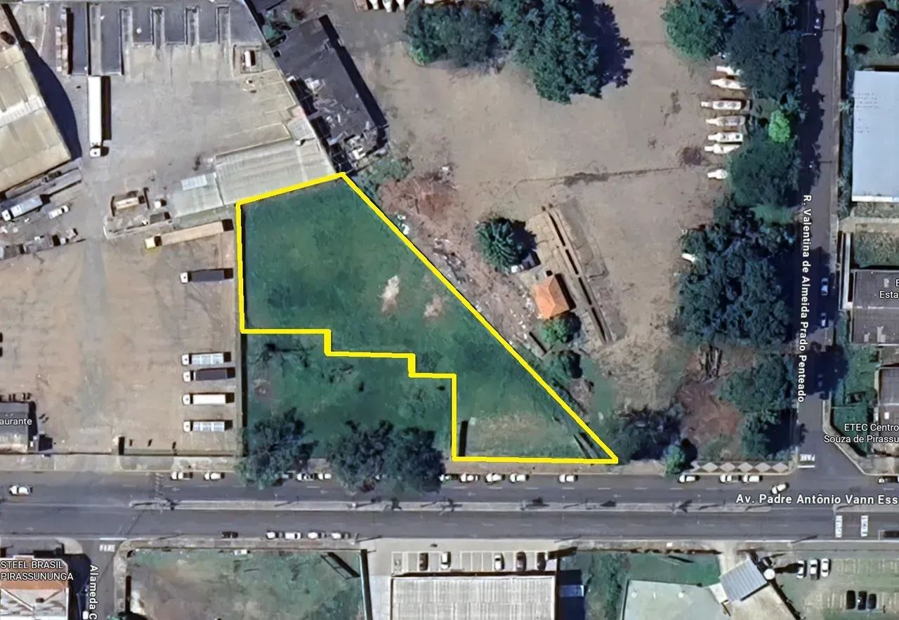 Terreno com 2.496m² Avenida - Pirassununga, SP - Foto 5