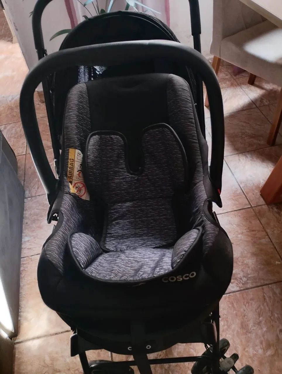 Carrinho de bebê mais bebê conforto  - Foto 3