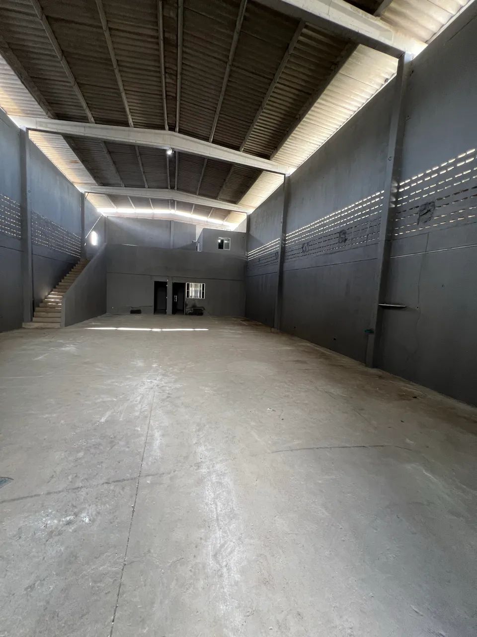 Galpão vizinho a São Braz  - Foto 2