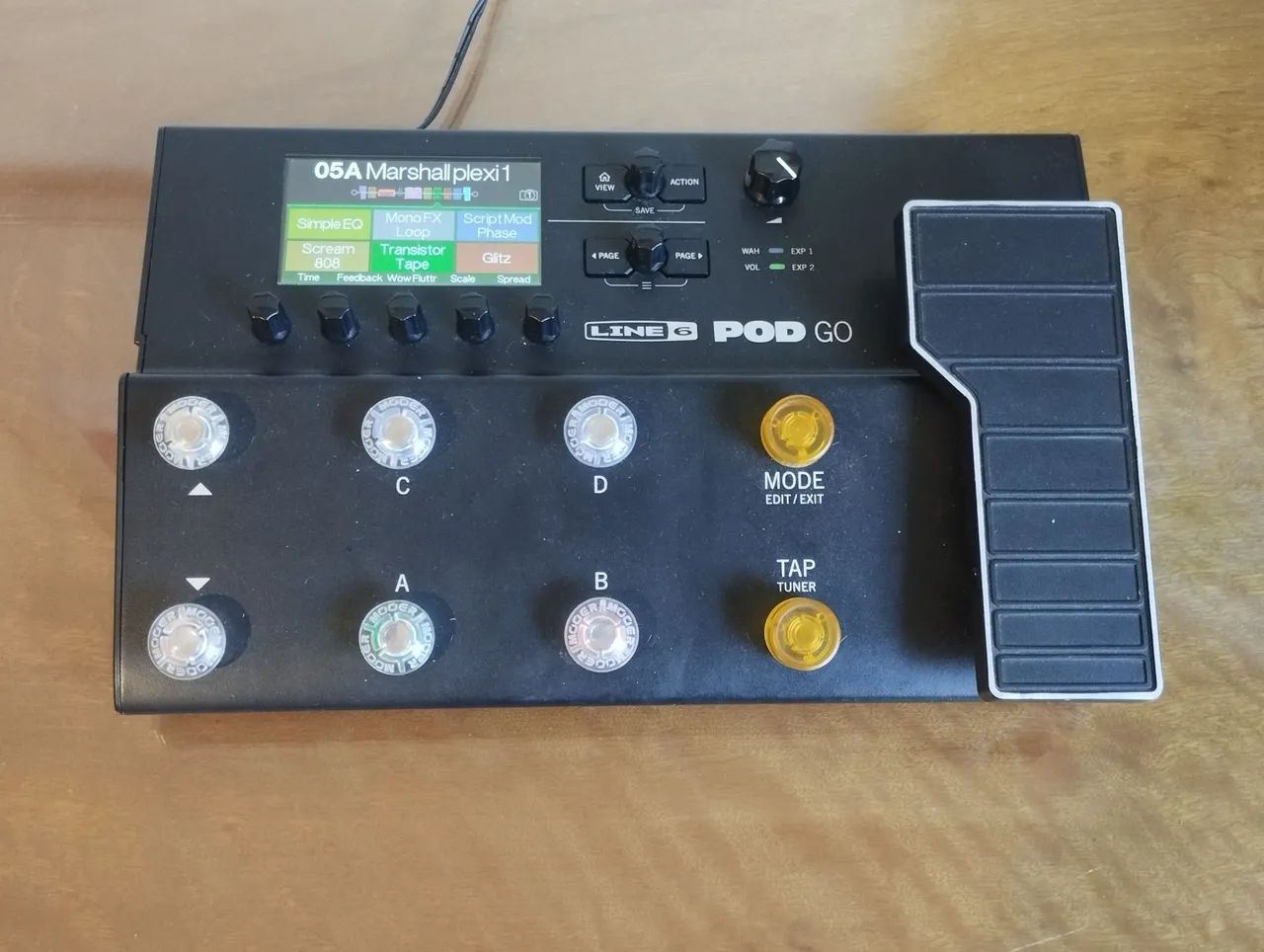 LINE 6 POD GO Pedaleira multiefeitos