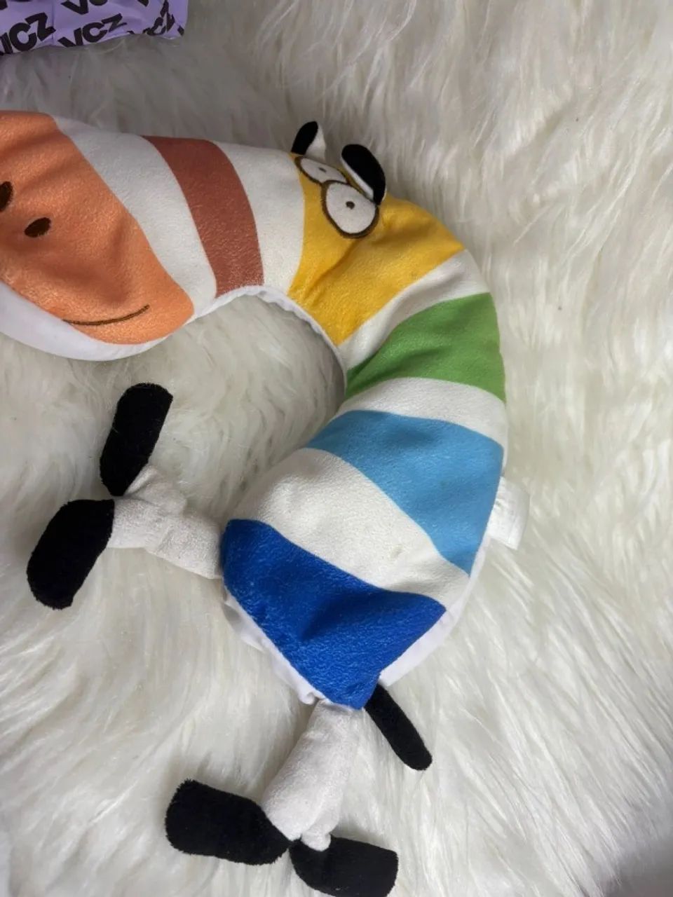 Almofada de Pescoço Infantil Centopeia Colorida