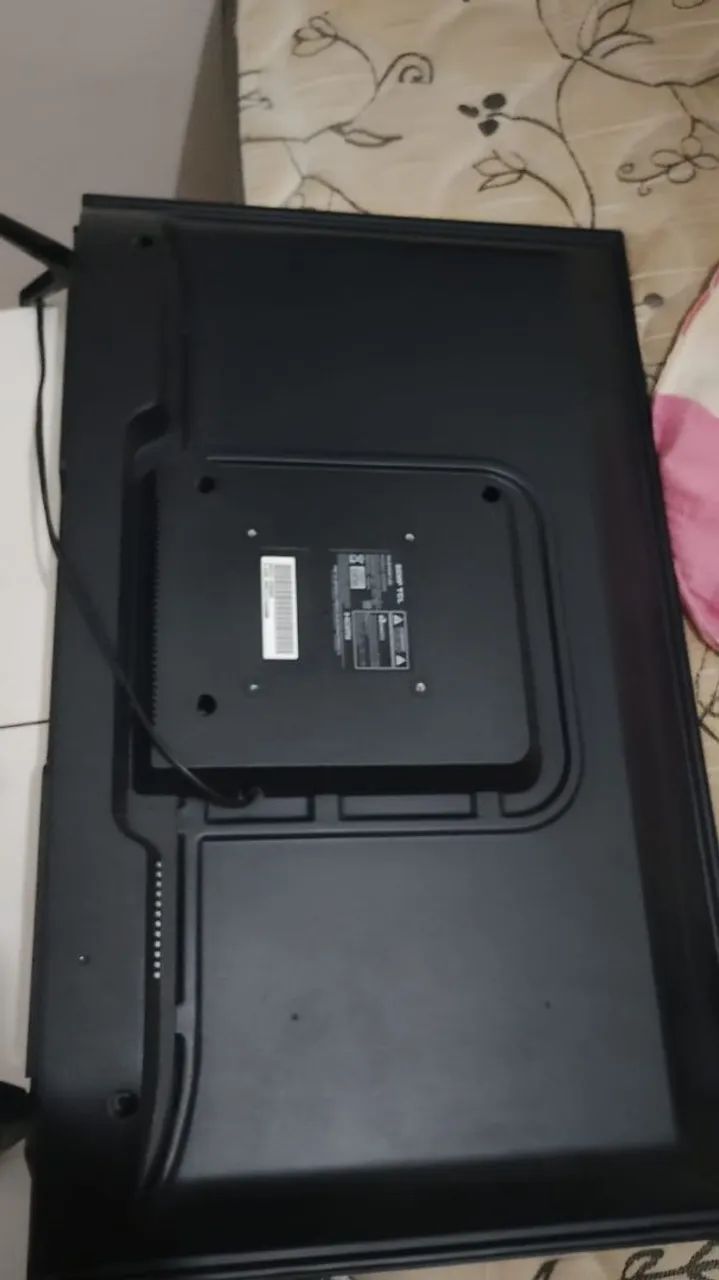 Vendo televisão 32 polegadas smart TCL  - Foto 2