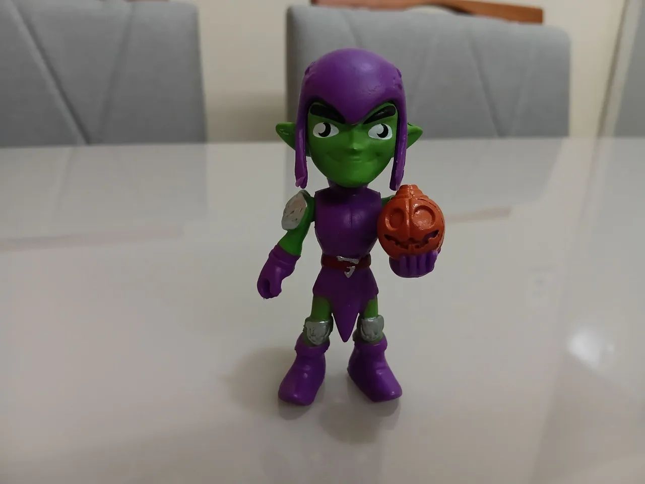 Boneco Duende verde articulado Hasbro  - Foto 5