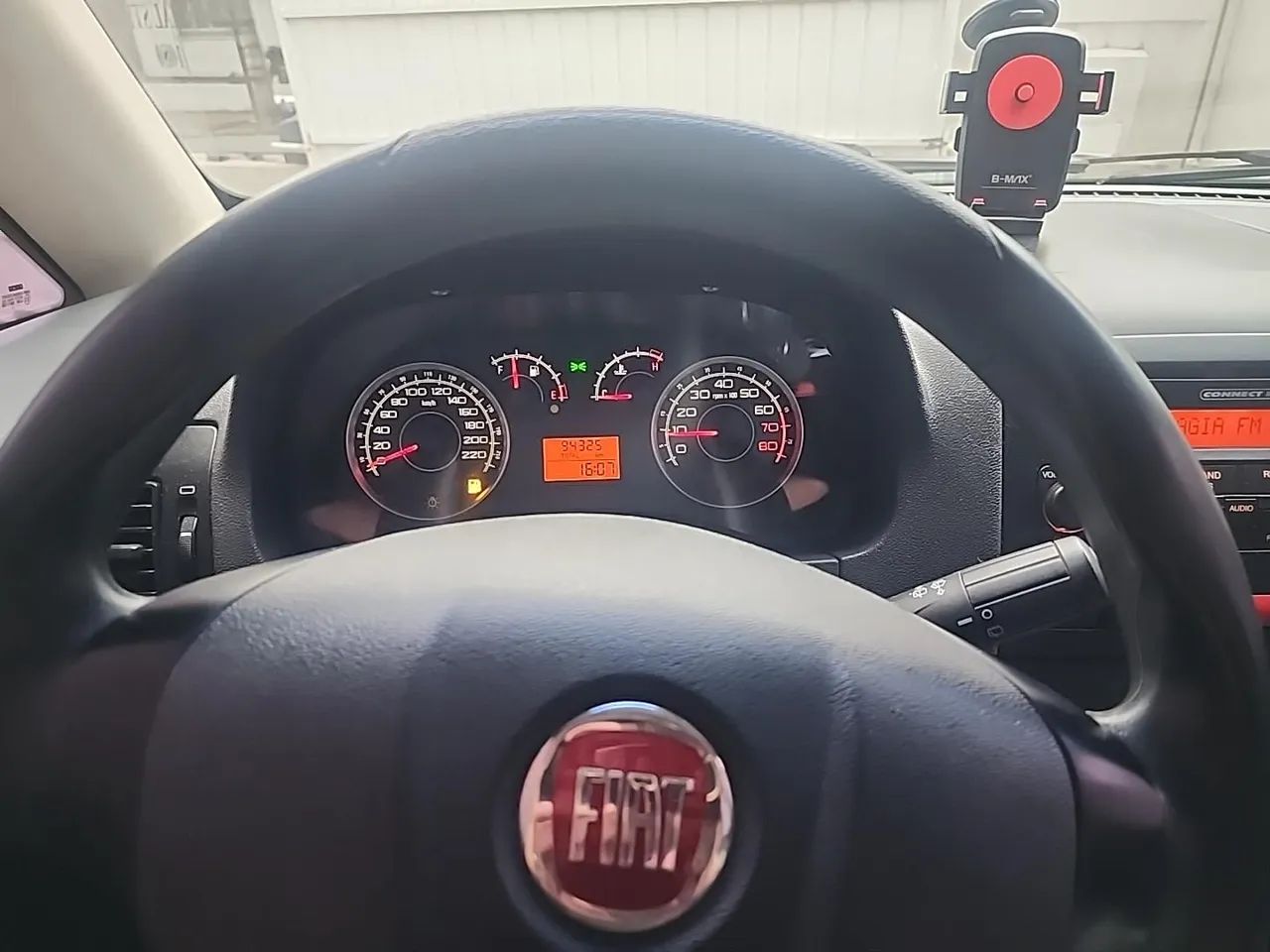 Fiat Idea Attractive 1.4 Fire Flex 8V 5P 2012 - Foto 3