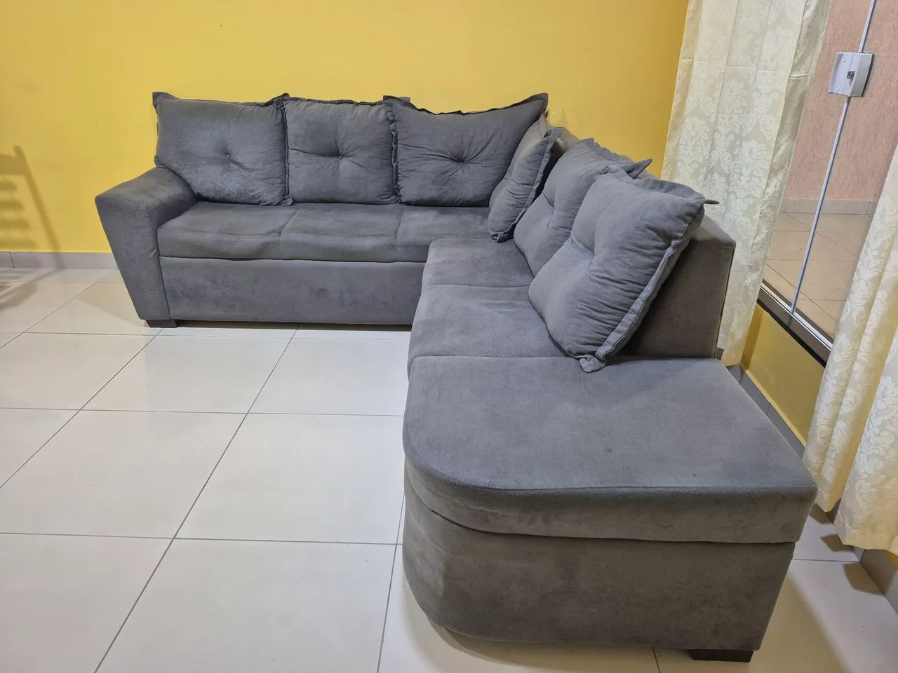 Sofá em L de Canto Cinza - 5 Lugares - Super Conservado