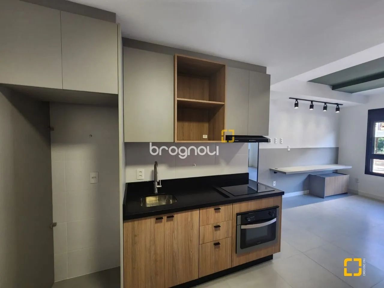 Apartamento Studio semi mobiliado ao lado do Pátio MIlano