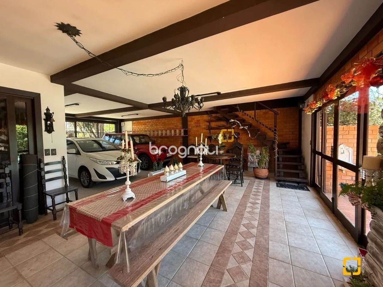 Casa com 5 quartos, 2 suítes, com piscina, no Parque São Jorge, Florianópolis - Foto 4