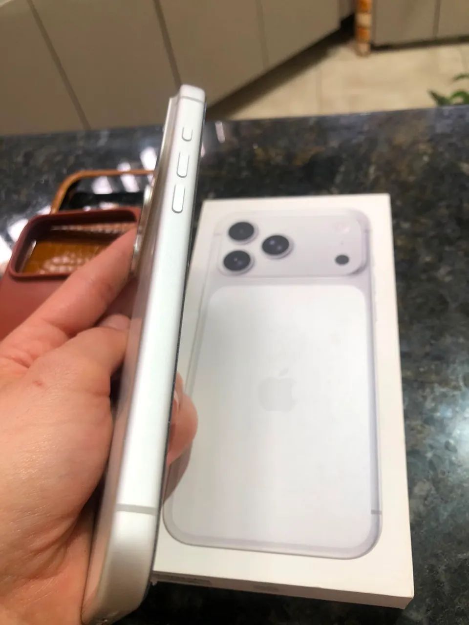 iPhone 17 pro max 256GB Garantia Apple 07/03 Perfeito Estado  - Foto 4