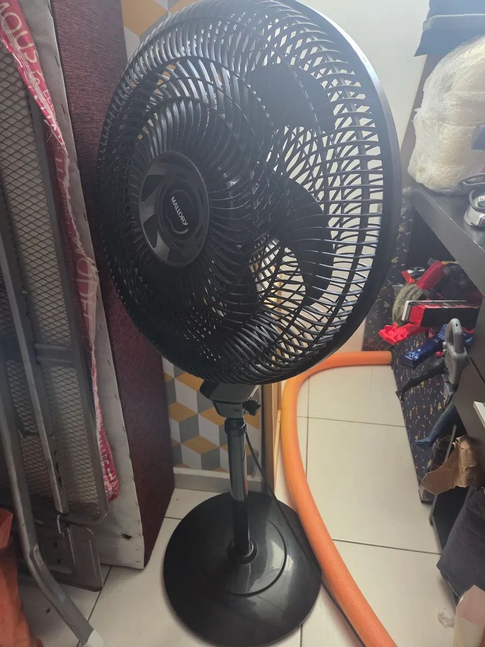 Ventilador de pé 
