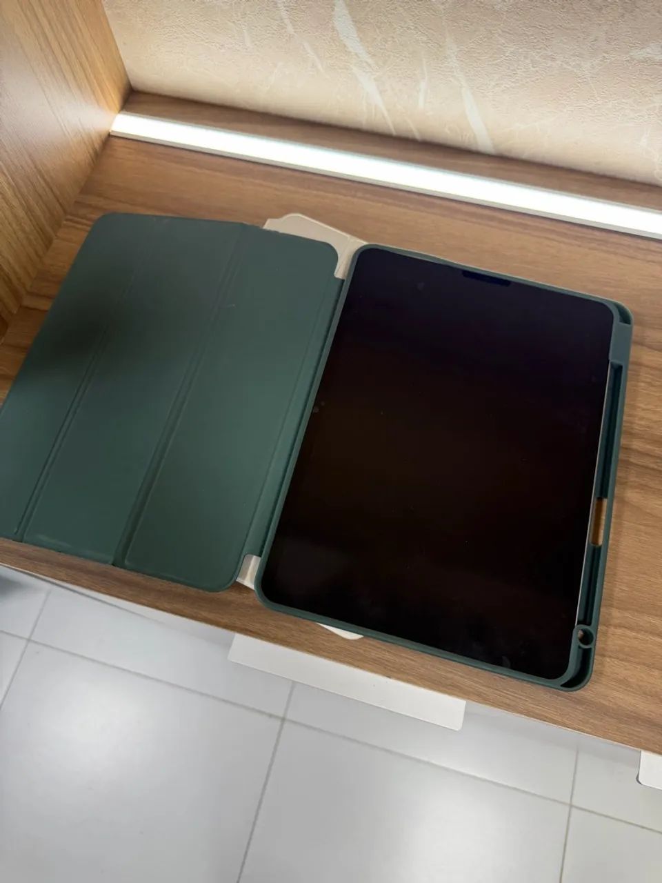iPad Pro 11? M2 (4ª Geração) 128GB + Capas e Teclado - Foto 5