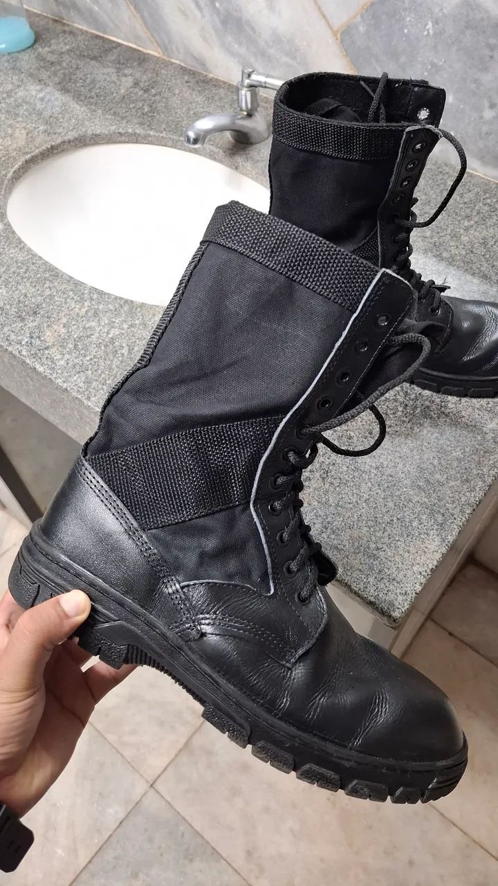 Coturno Preto Nº 42 - Novo - Padrão Profissional / Trabalho