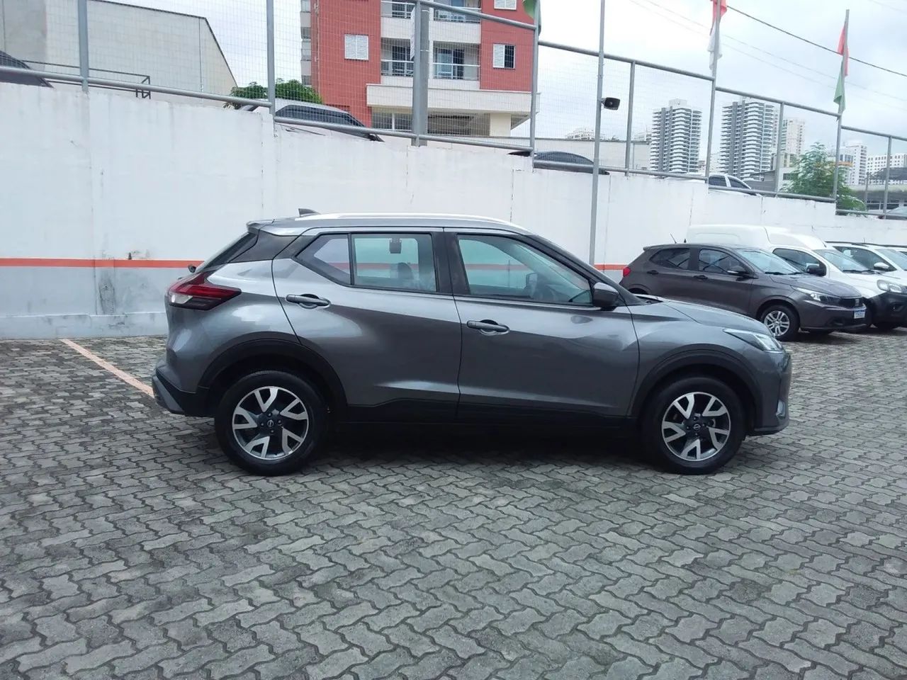 Nissan Kicks Sense 1.6 16V Flex Aut., foto 7 de 9