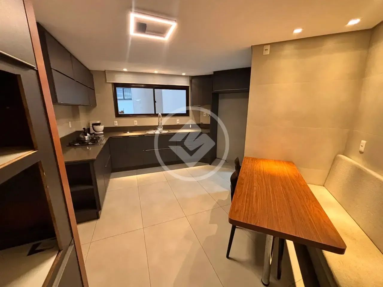 APARTAMENTO - Centro - DP-357094