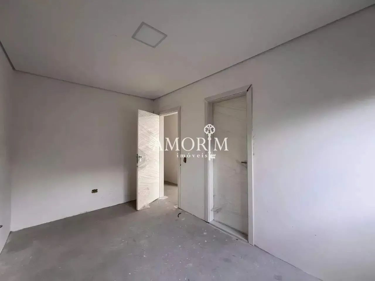CASA À VENDA COM 3 SUÍTES PISCINA E 2 VAGAS EM CAJAMAR - Foto 2