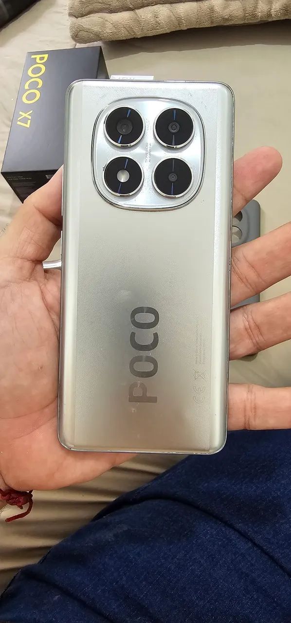 POCO X7 Silver 8GB RAM 256GB ROM - Foto 2
