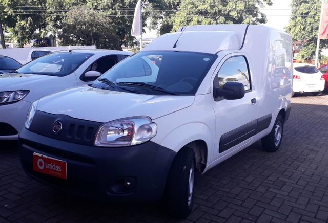 Fiorino 1.4 2018 baixo km aceito troca - Foto 3