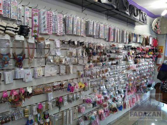 Loja de bijuterias, bolsas e acessórios femininos por r$ 49.000 - capão raso - curitiba/pr - Foto 4