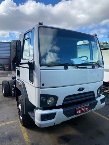 FORD CARGO 1119 2015